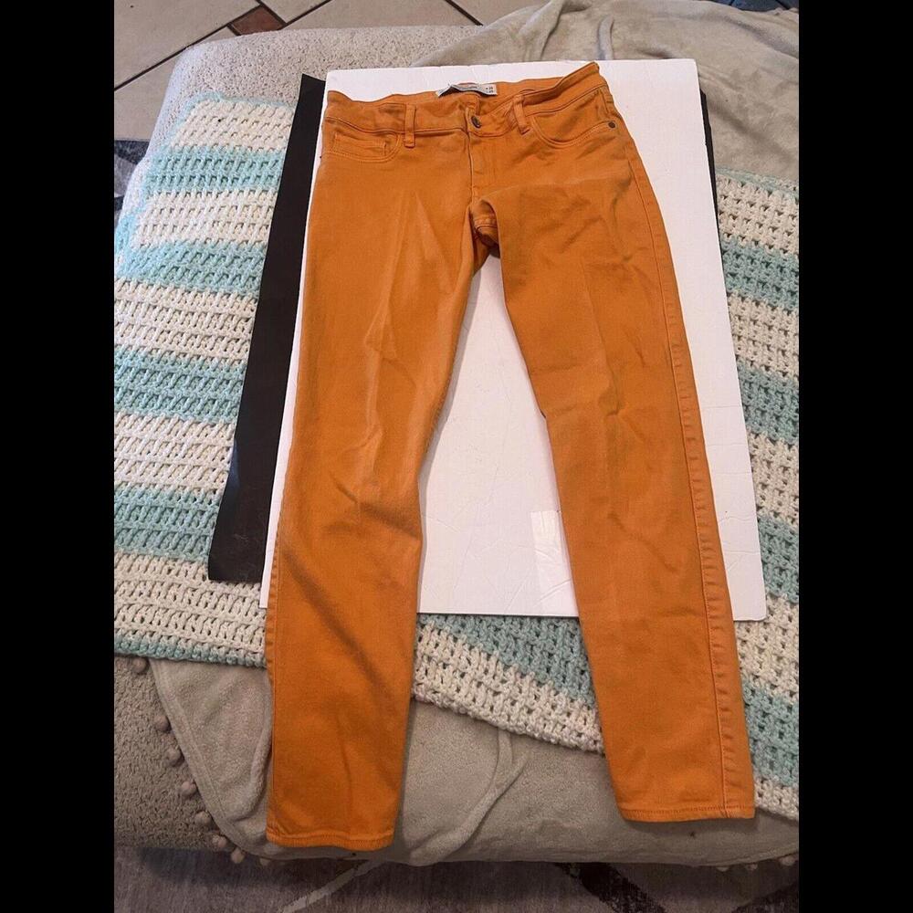 abercrombie fitch jeans womens Size 6R color orange